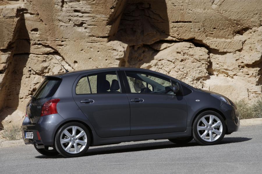  Toyota Yaris TS 2007 года  (фото 47 из 89)
